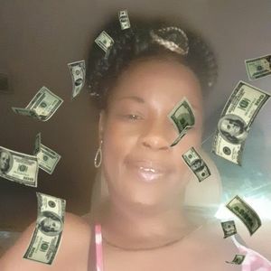 Meet your Posher, Latasha